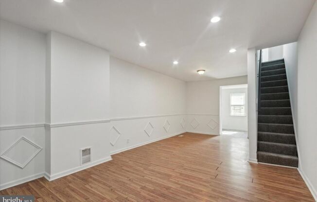 Welcome to this updated 2-bedroom, 1-bathroom row home in the historic Strawberry Mansion neighborhood.