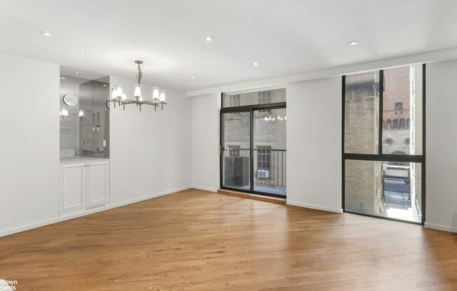 8 W 65 ST