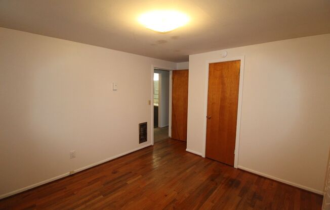 2 beds, 1 bath, $1,495