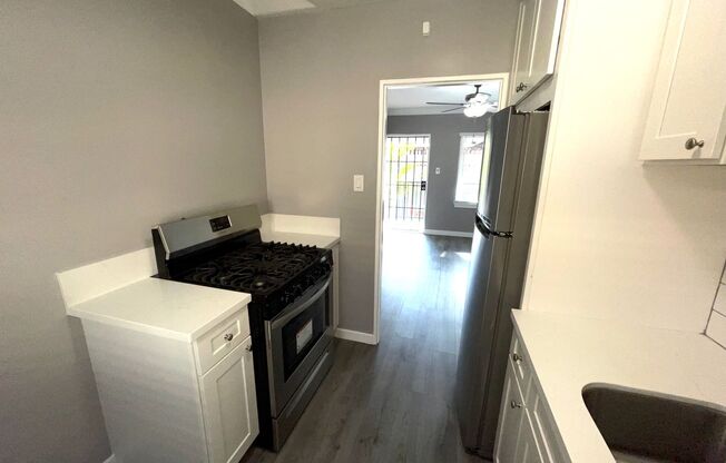 Studio, 1 bath, 400 sqft, $1,450, Unit Unit 04