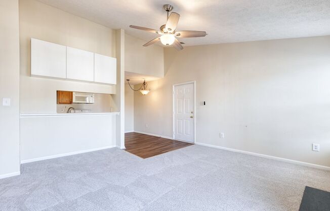 2 beds, 2 baths, $1,900