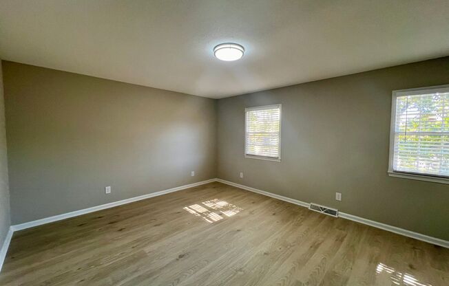 2 beds, 1.5 baths, 1,100 sqft, $1,295, Unit 106