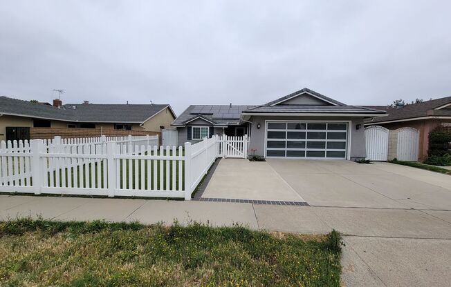 Rare 4 Bed, 2 Bath House