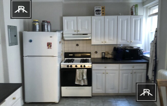 96 STRATHMORE RD
