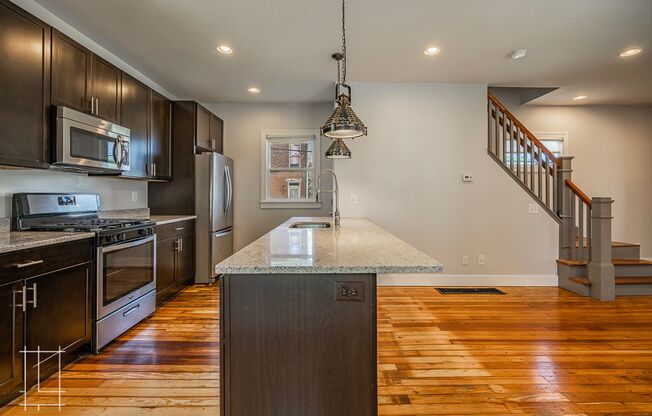 Available Now: One Month Free Rent!