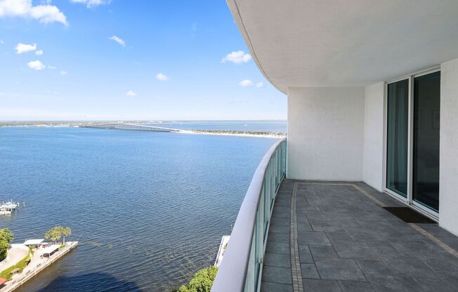 1 bed, 1 bath, $3,200