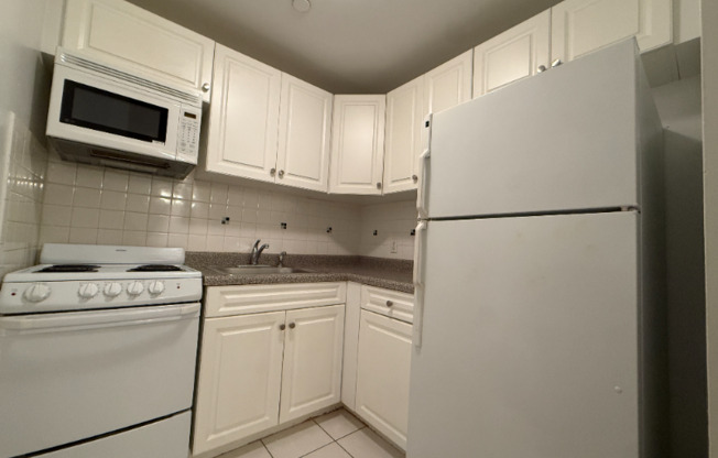 208 Undercliff Ave
