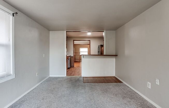 2 beds, 1 bath, $1,195