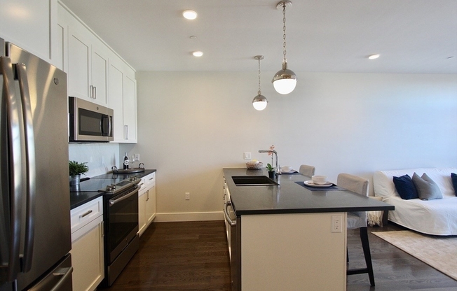 2 beds, 2 baths, 1,180 sqft, $3,900, Unit 308