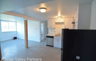 1002-1004 Earnest S Brazill St
