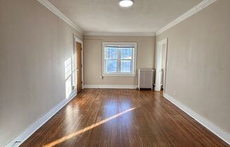 Radcliffe Apts. (3720 Dodge St.)