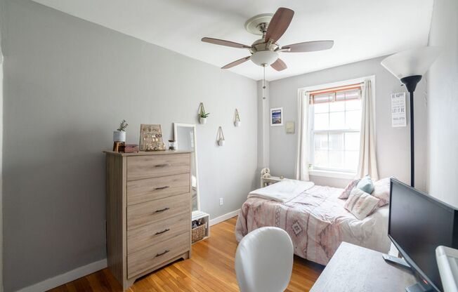 Two Bed Washington Square West Home