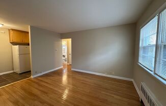 $895 – 1 BR, 1 BA Apartment - Includes Heat - Riverwest, UWM 3829 N Humboldt