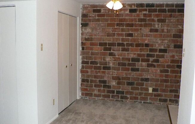 Yorktowne Apartments