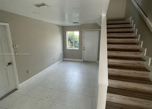 815 NW 3 AVE