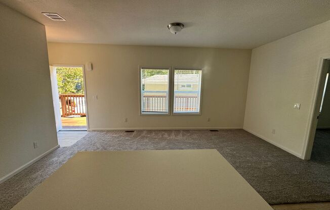 3 beds, 2 baths, 1,000 sqft, $3,000, Unit M-2