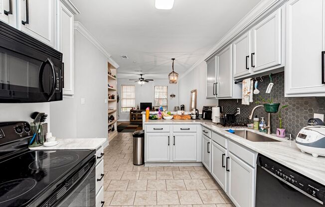 3 Bedroom Townhome| Gated Community