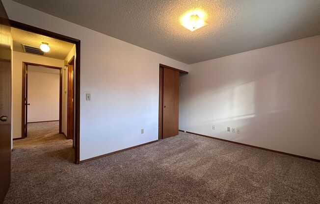 2 beds, 1 bath, $1,725