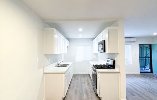 4800 August St.