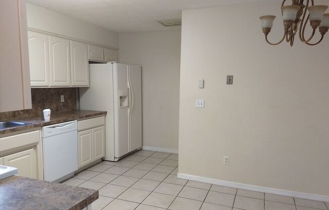 4 beds, 2 baths, $1,850