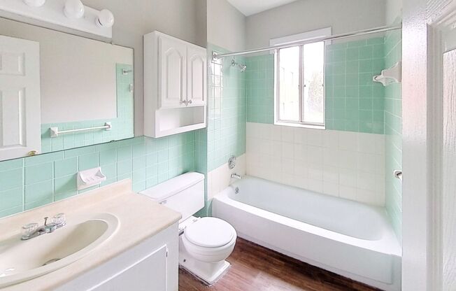 1 bed, 1 bath, 680 sqft, $1,225, Unit 146-01 Woodhill