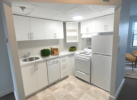 2 beds, 1 bath, 760 sqft, $3,400, Unit 606