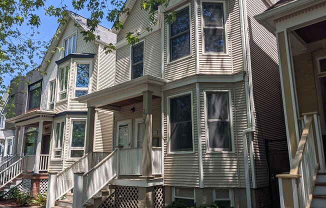 3731 N Bosworth
