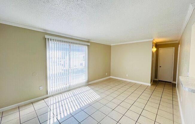 1 bed, 1 bath, 666 sqft, $1,175, Unit 1-126