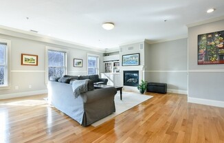 580 E 2 ST
