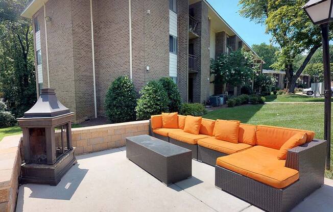Outdoor seating area at Tysons Glen Apartments and Townhomes, Falls Church, 22043