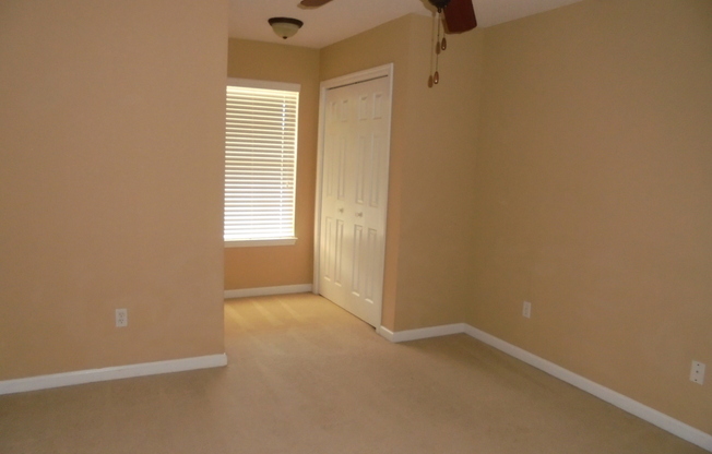 2 beds, 2 baths, $1,200