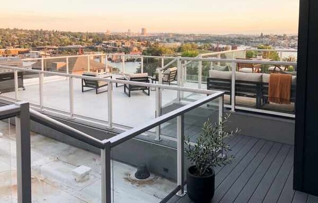 1 bed, 1 bath, 650 sqft, $2,060, Unit 103