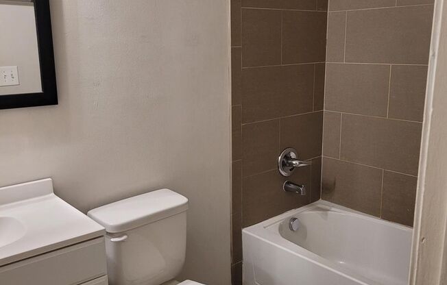 1 bed, 1 bath, 728 sqft, $1,400, Unit 304