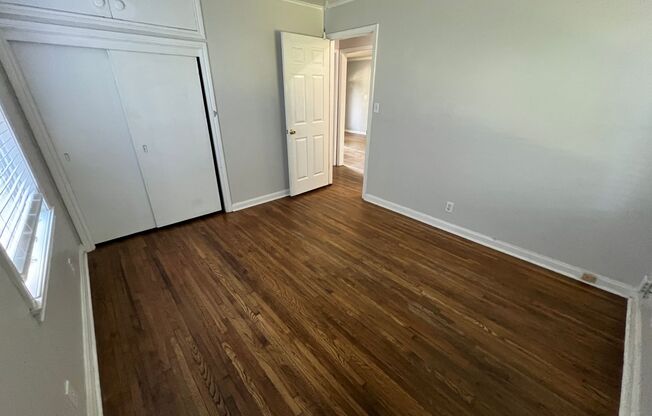 2 beds, 1 bath, $1,495