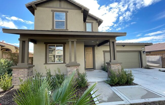 Spacious & Modern Home in Jurupa Valley!