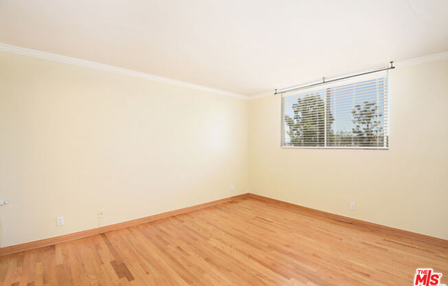 2 beds, 2 baths, 884 sqft, $3,800, Unit 306