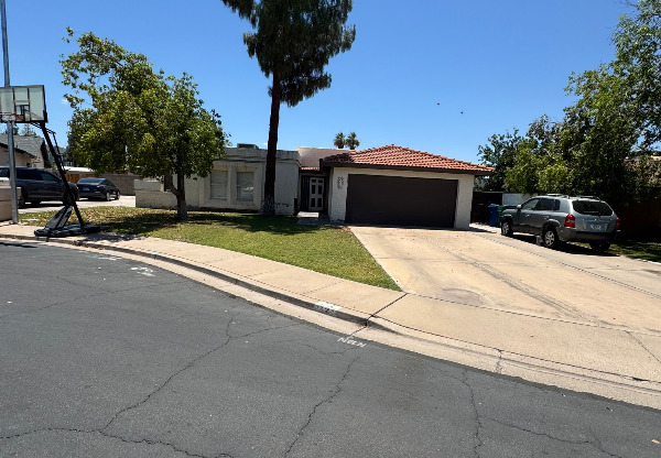 23 W HUNTER CIR