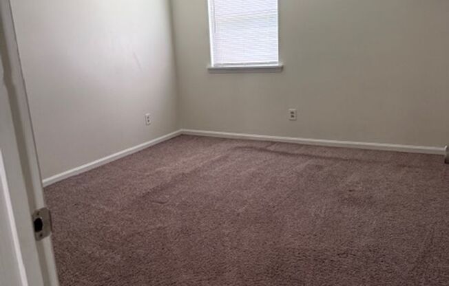 2 beds, 1 bath, 940 sqft, $1,125, Unit 203N