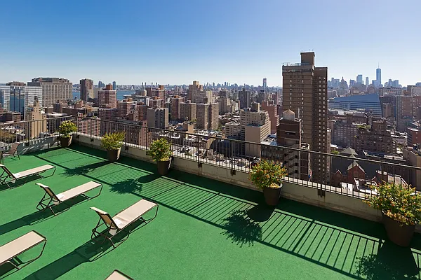 Studio, 1 bath, $5,580, Unit E14P