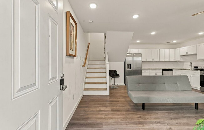 3 beds, 2 baths, 1,445 sqft, $1,725, Unit B