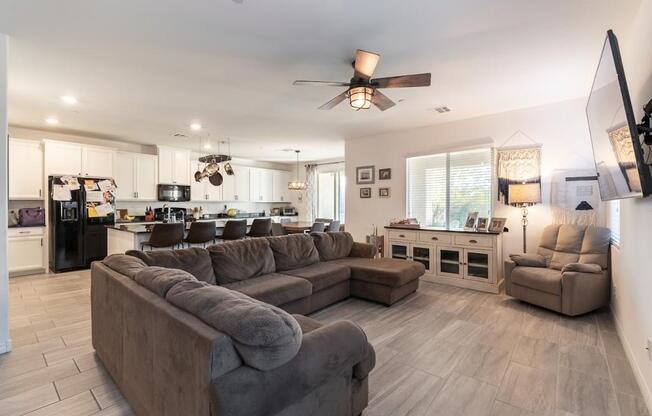 1082 LANGSTON RNCH AVE