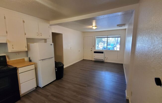 2 Bedroom 1 Bath Duplex In Sierra Village With Trash & Water Included!!!
