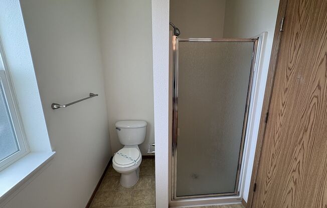 2 beds, 2 baths, 1,018 sqft, $1,450, Unit 354-3008