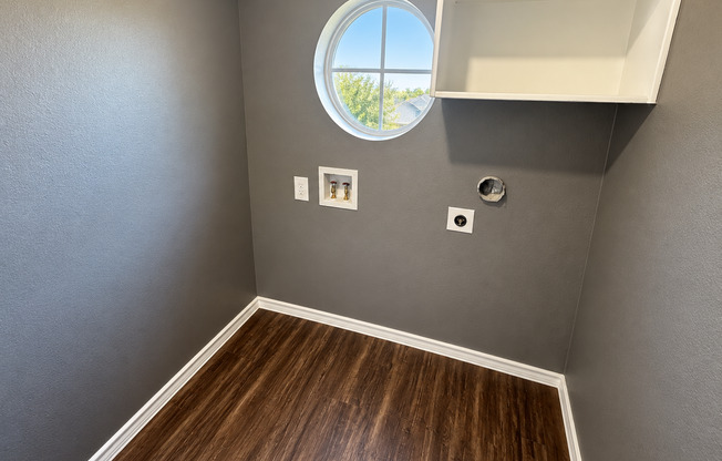 3 beds, 2 baths, $2,400