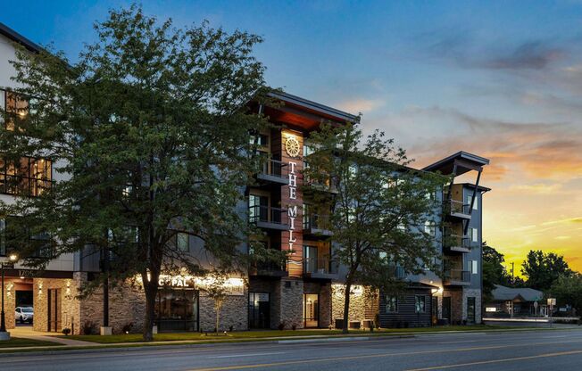 Studio, 1 bath, 662 sqft, $1,525, Unit 309
