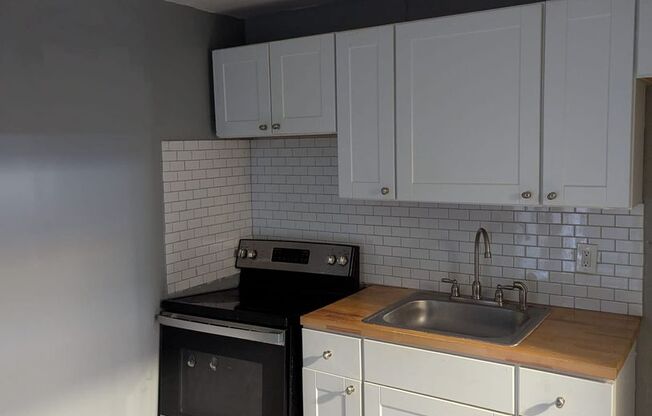 300 W. Coulter St. Philadelphia PA 19144