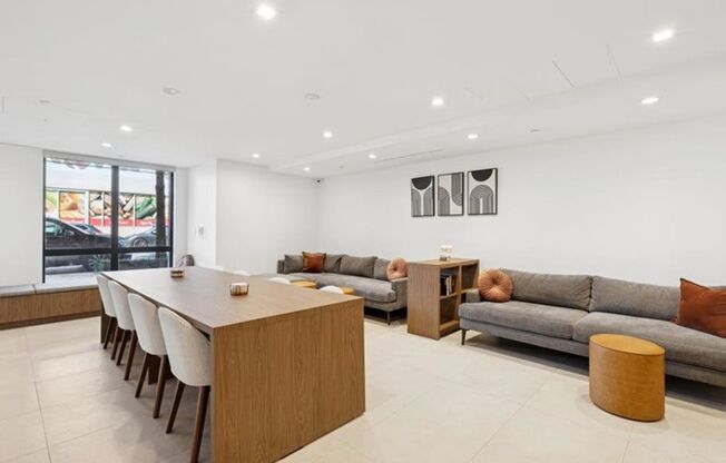 Studio, 1 bath, 444 sqft, $2,975, Unit 1-1C