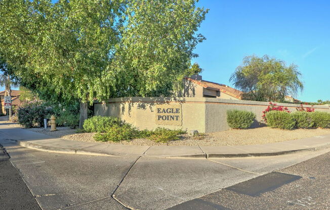 8940 E PALM RDG DR