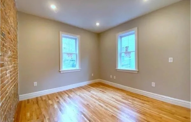 4 beds, 2 baths, 1,765 sqft, $6,300, Unit 15-1