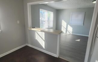 2 beds, 1 bath, $825